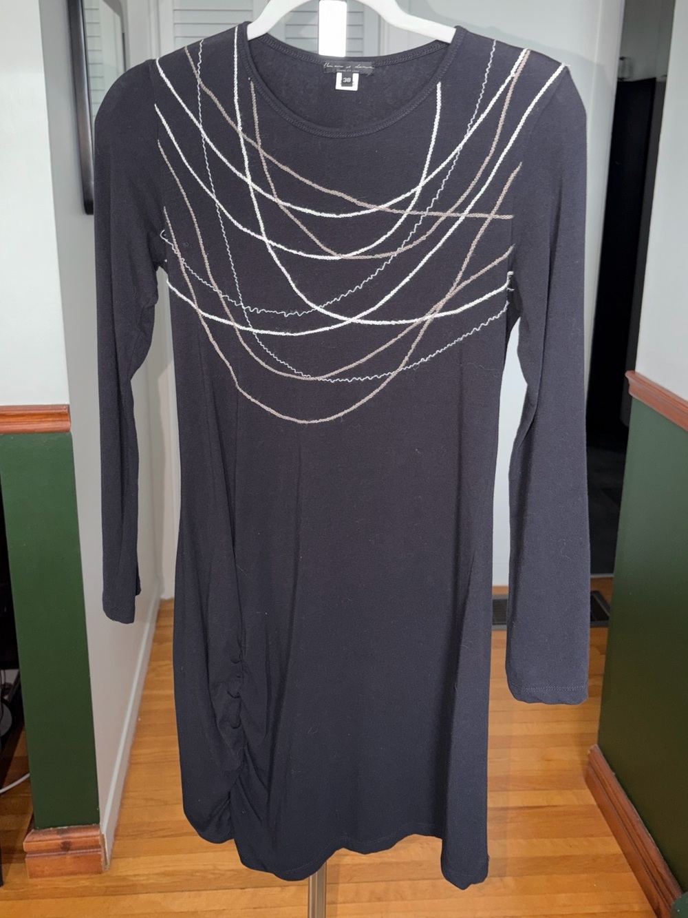 Black Long-Sleeve Chain-Detail Tunic Dress